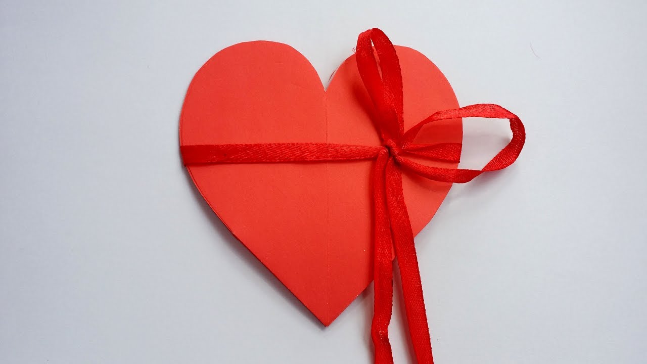 Heart shaped menu card | Valentine Home Decor Ideas